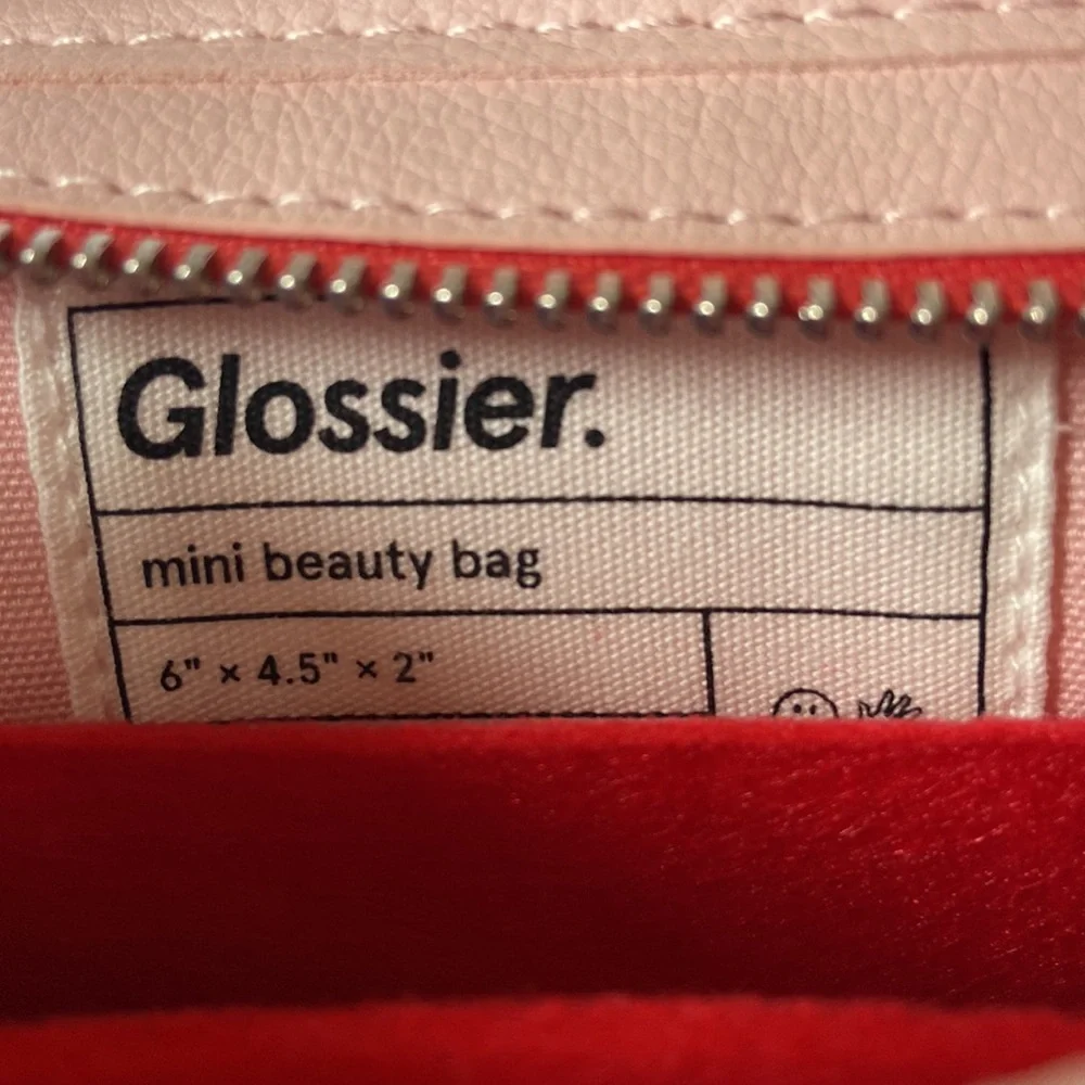GLOSSIER Mini Beauty Bag